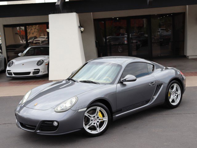 Used 2010 Porsche Cayman image 4