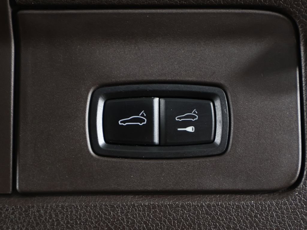 Used 2013 Porsche Panamera AWD/4WD image 58