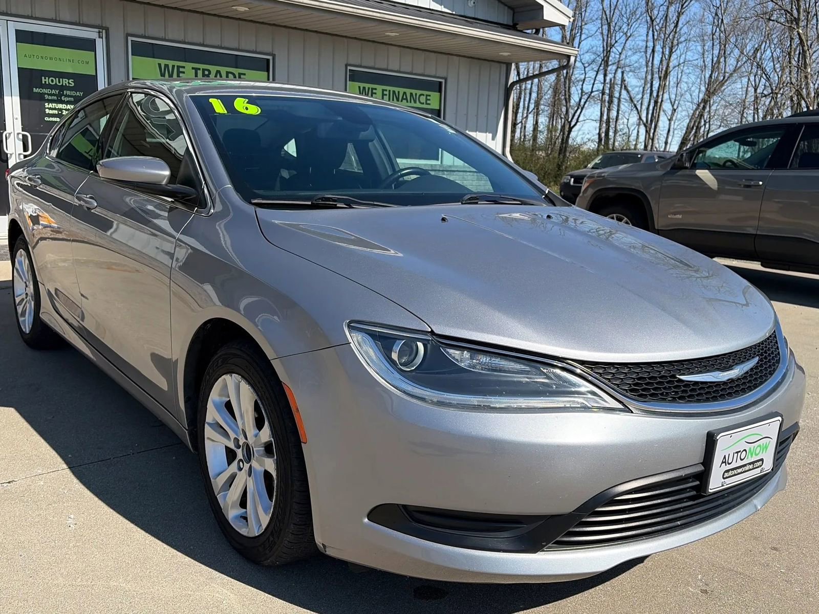 Used 2016 Chrysler 200 LX image 9
