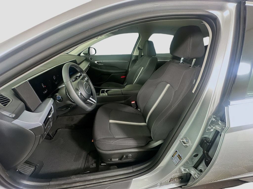 New 2026 Hyundai Sonata SEL FWD image 15