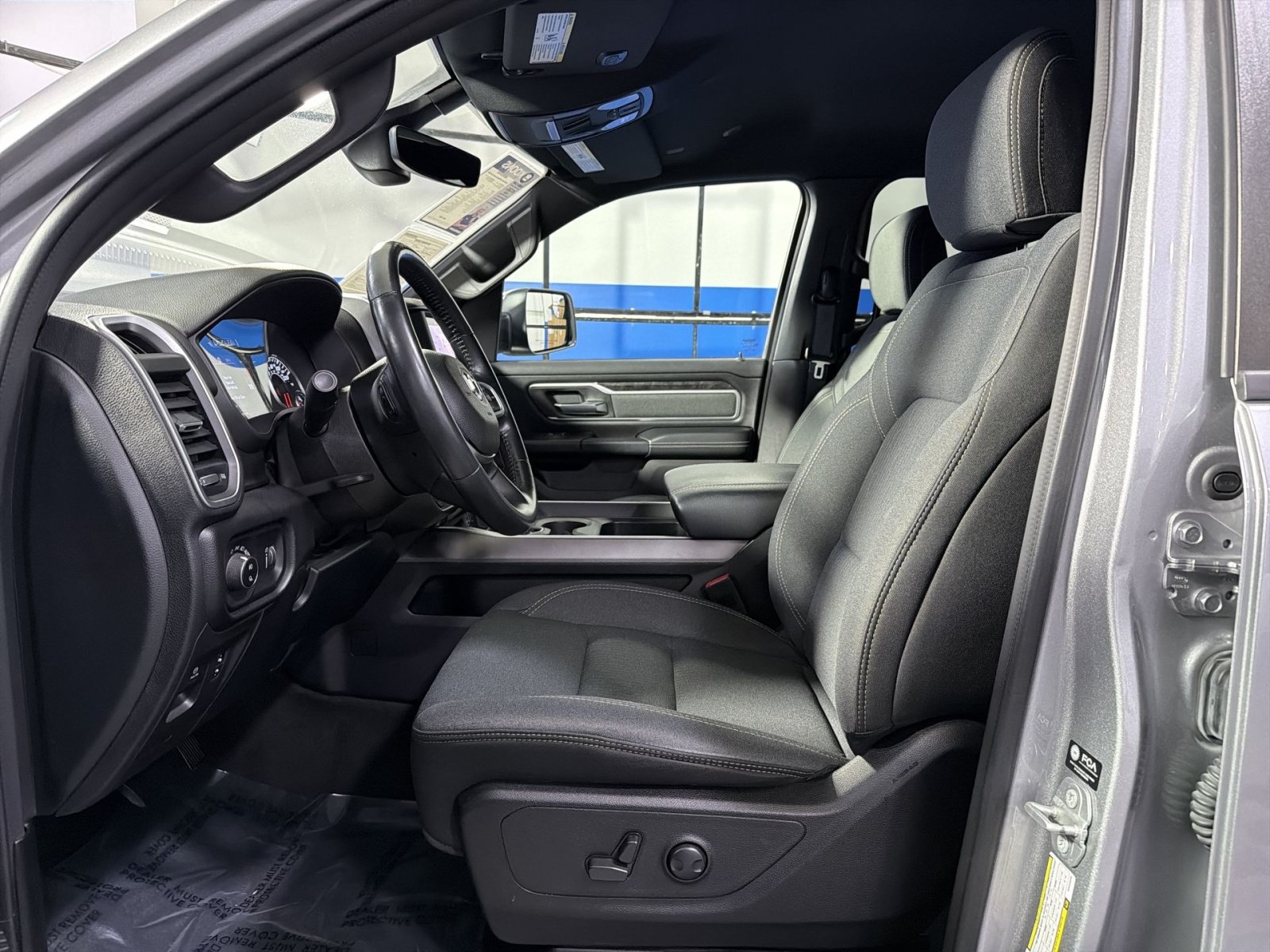 Used 2022 RAM 1500 Big Horn AWD/4WD image 25