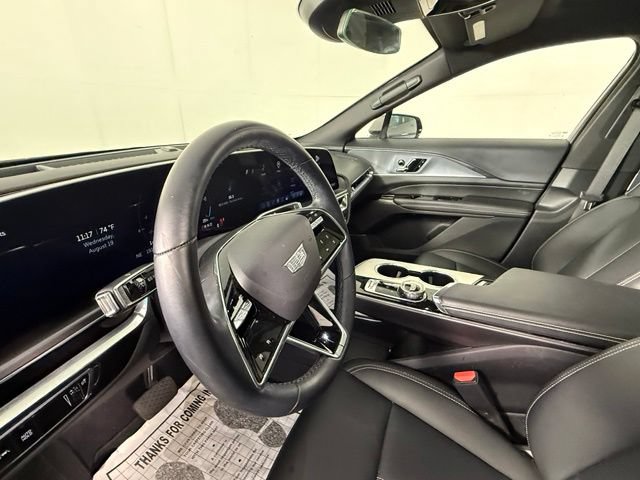 Used 2024 Cadillac Lyriq Tech RWD image 6