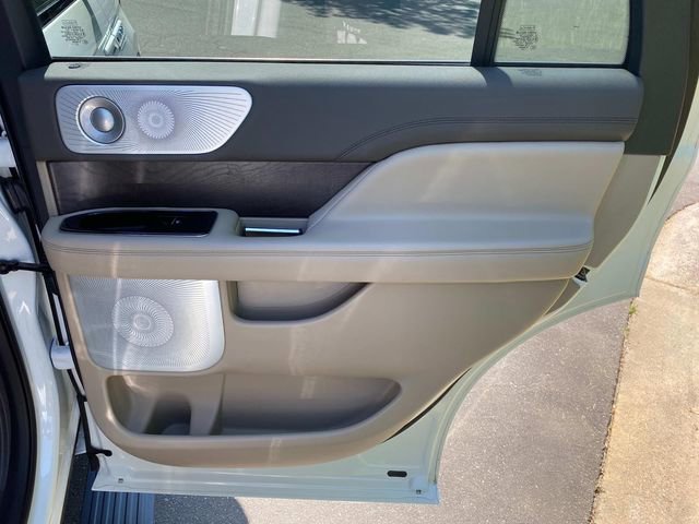 Used 2024 Lincoln Navigator Reserve AWD/4WD image 34