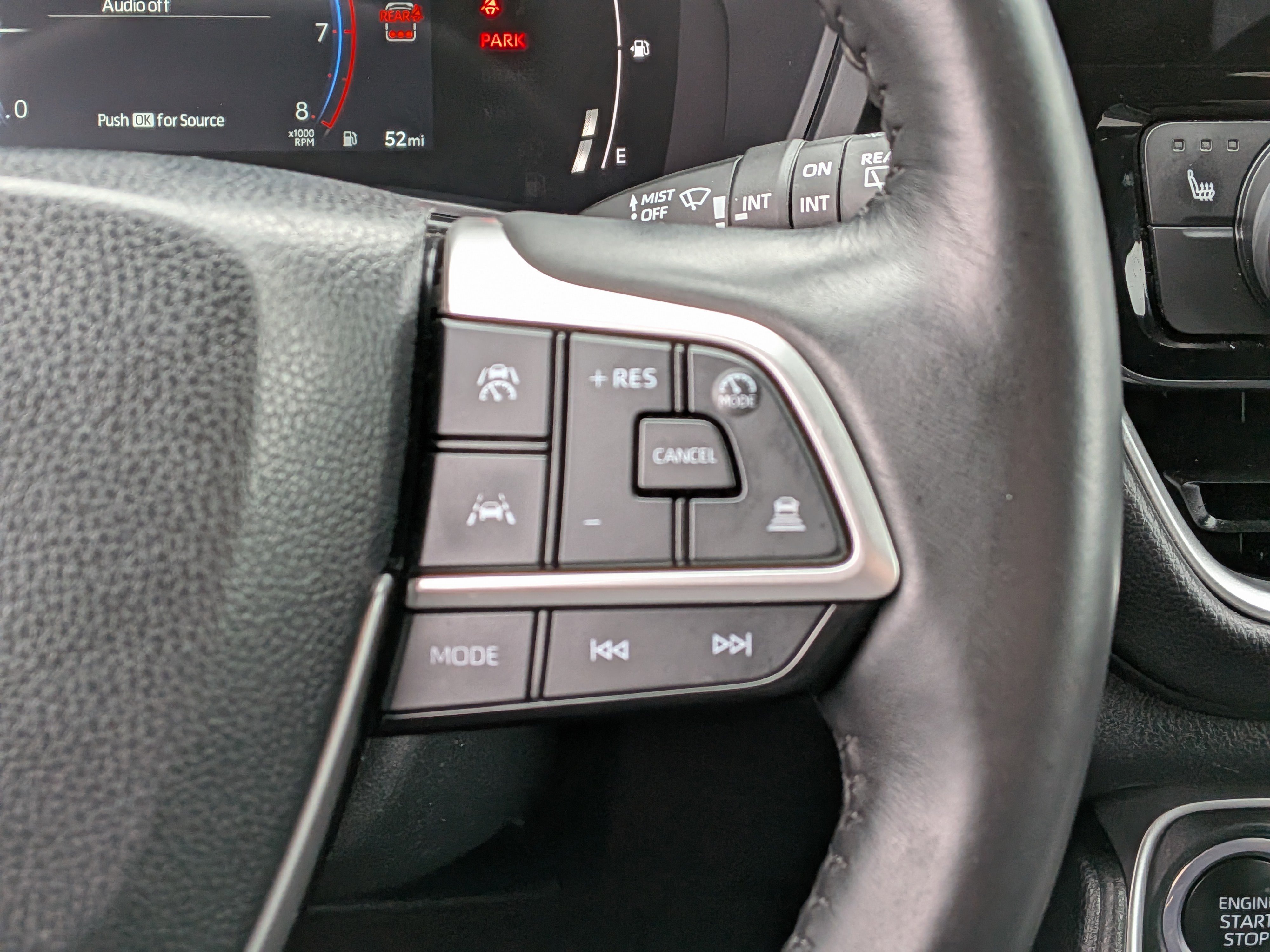 Certified 2024 Toyota Grand Highlander XLE image 32