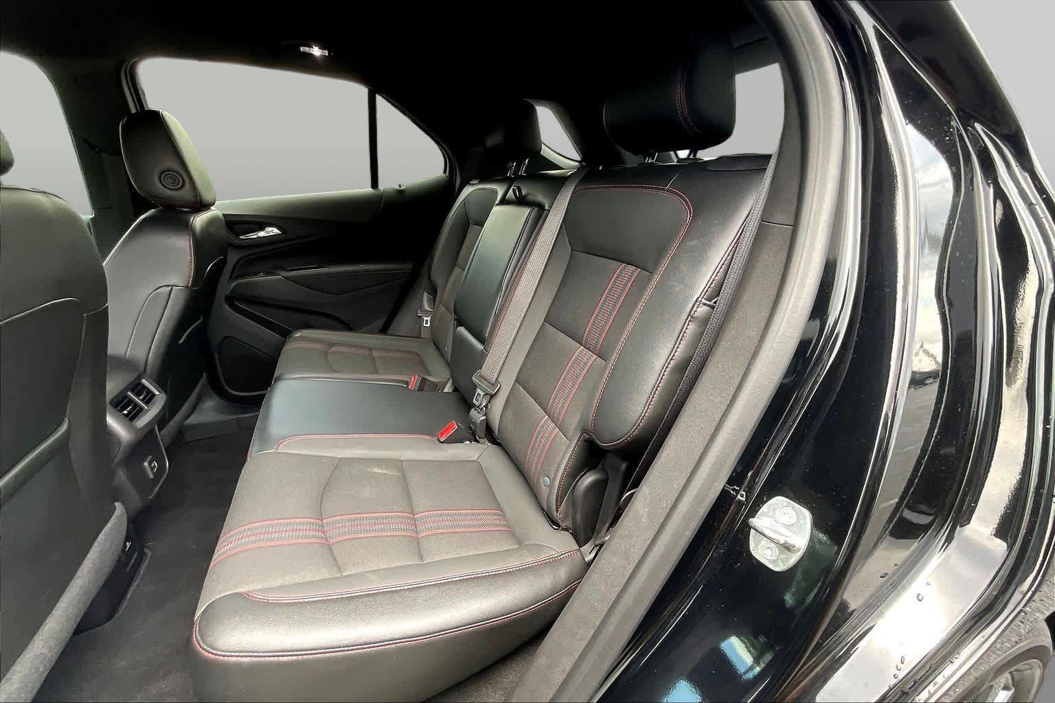 Used 2024 Chevrolet Equinox RS FWD image 37