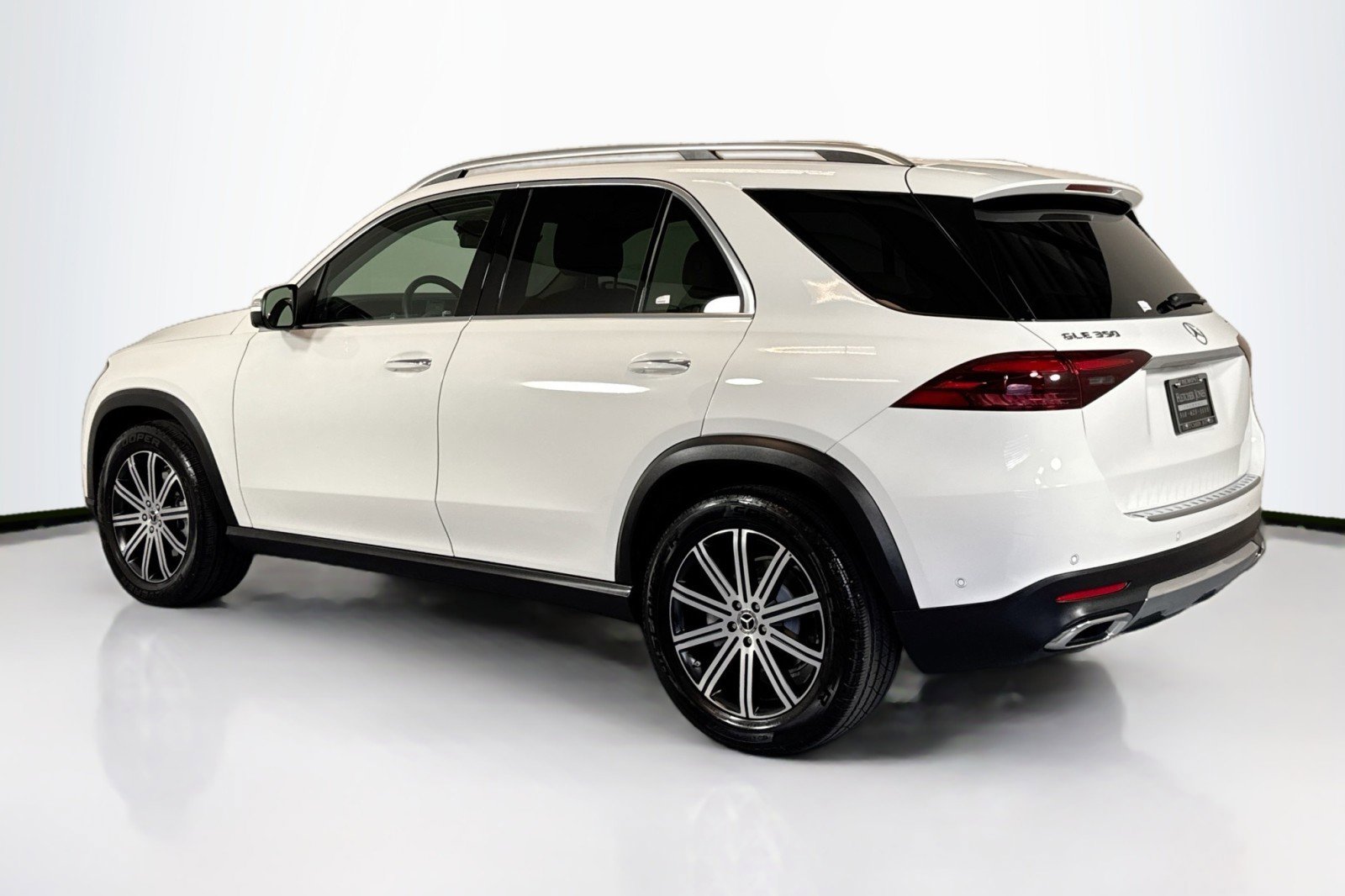 Used 2025 Mercedes-Benz GLE 350 4MATIC image 7