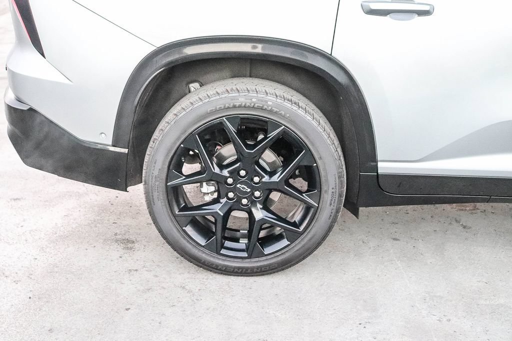 Used 2024 Chevrolet Traverse RS AWD/4WD image 12