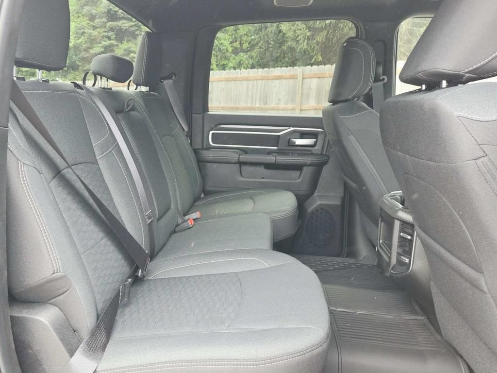 New 2026 RAM 2500 Big Horn AWD/4WD image 18