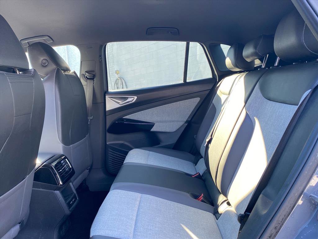 Certified 2023 Volkswagen ID.4 Pro image 16