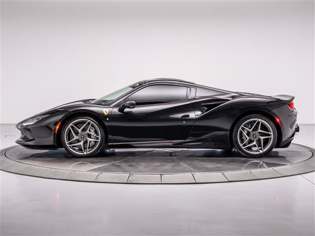 Used 2021 Ferrari F8 Tributo RWD image 10