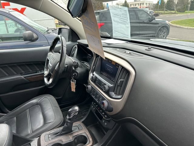 Certified 2022 GMC Canyon Denali image 16