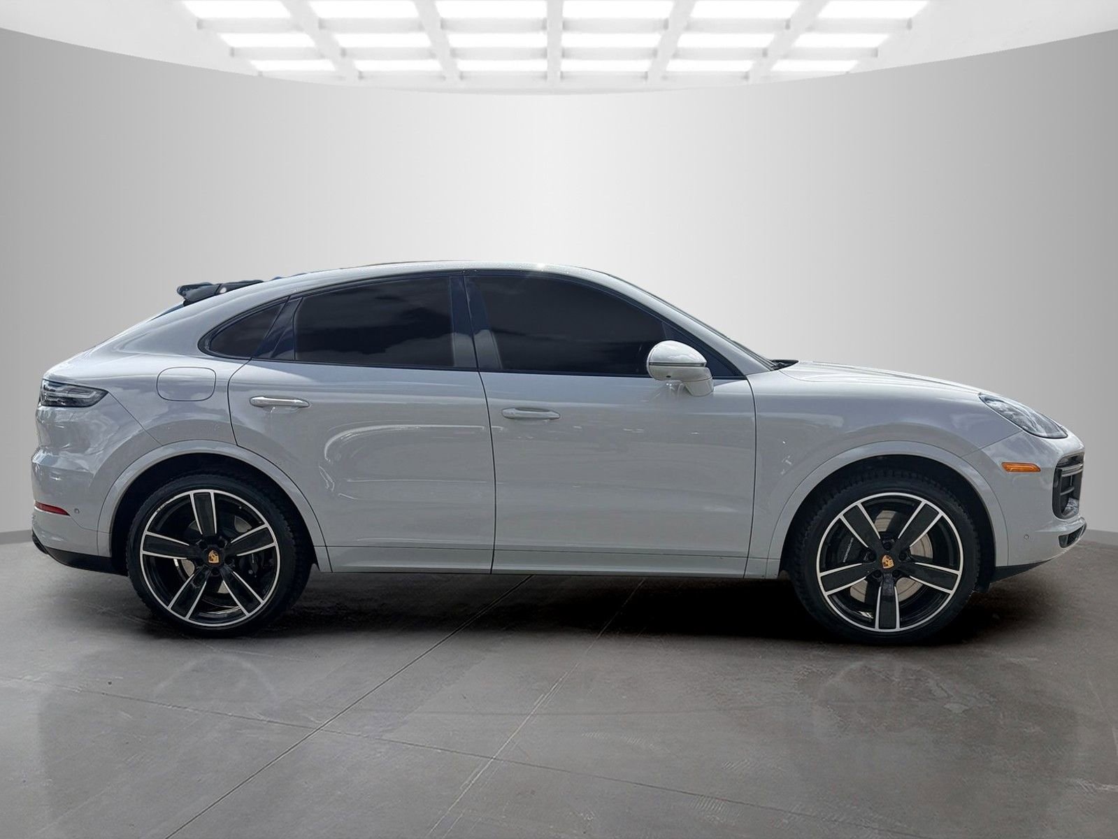 Used 2022 Porsche Cayenne Turbo AWD/4WD image 4