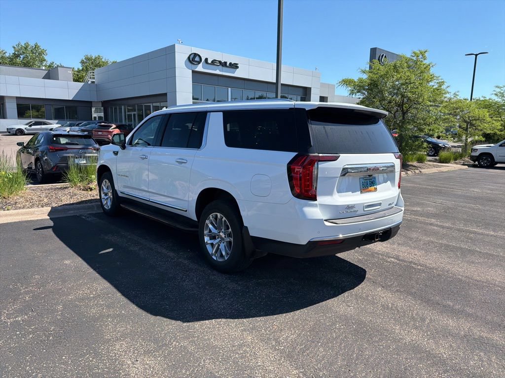 Used 2024 GMC Yukon XL SLT w/ SLT Luxury Package AWD/4WD image 11