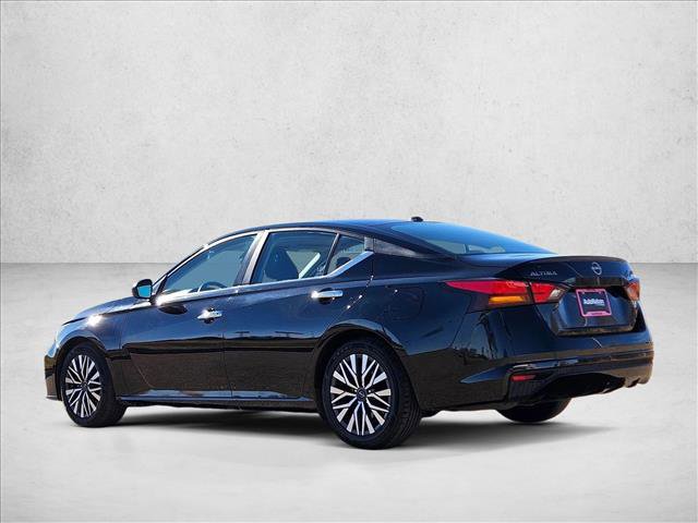 Used 2024 Nissan Altima 2.5 SV image 8