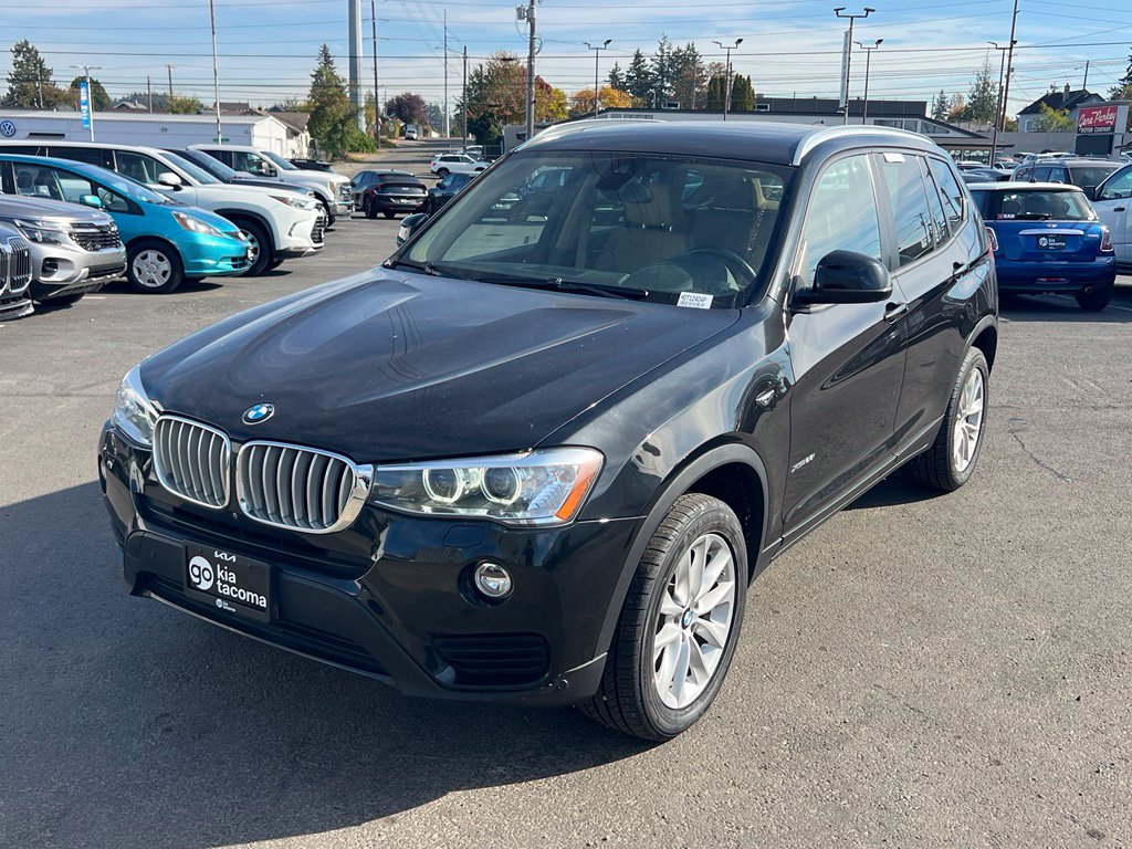 Used 2017 BMW X3 xDrive28i AWD/4WD image 3