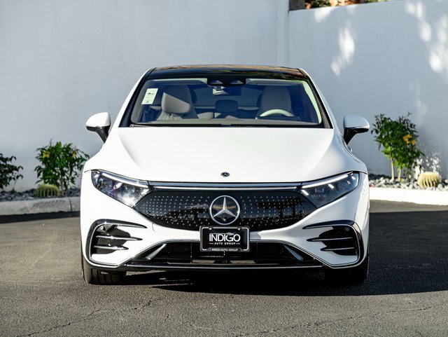 Used 2022 Mercedes-Benz EQS 450+ Sedan image 3