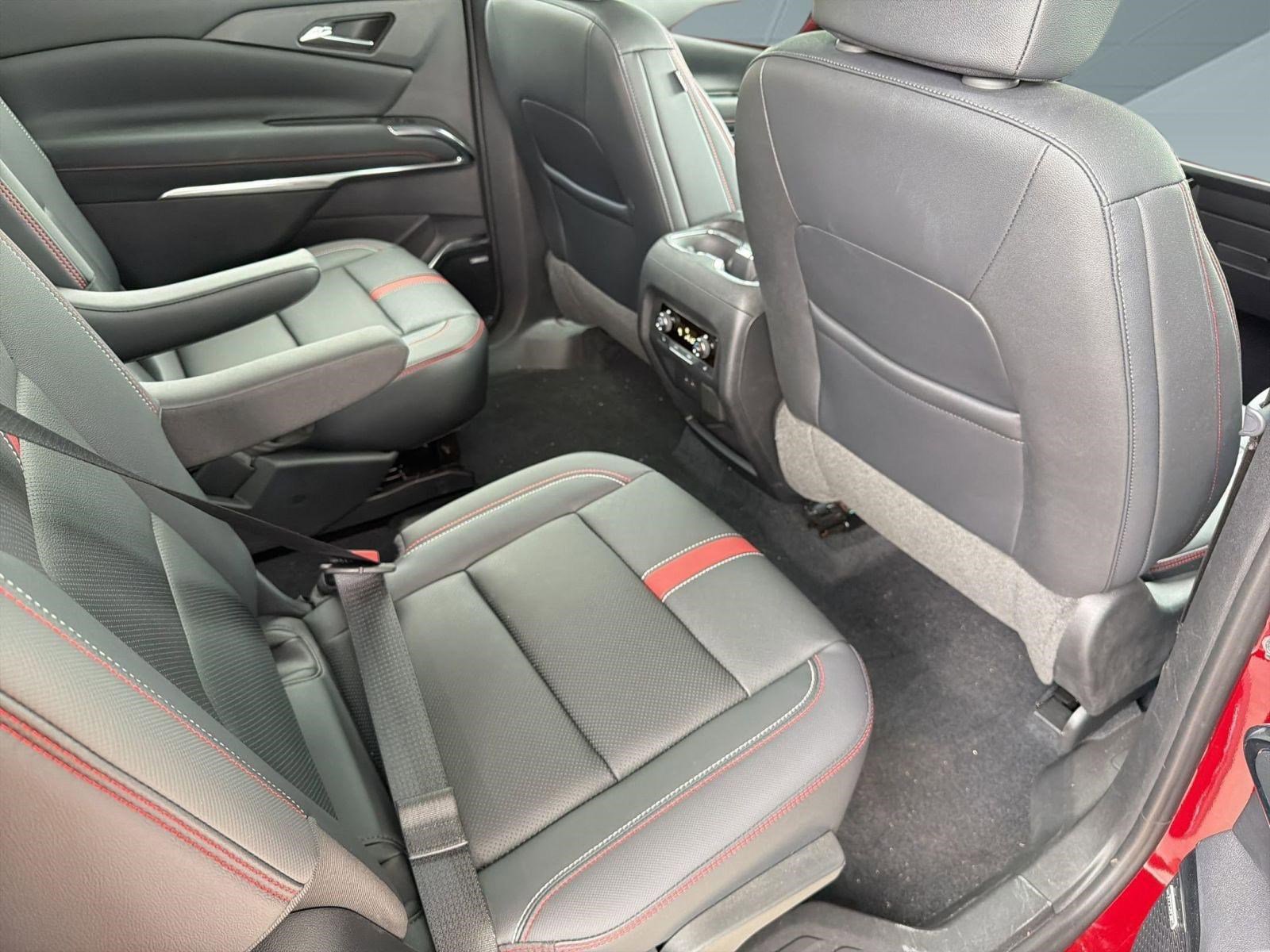 Certified 2024 Chevrolet Traverse RS image 29