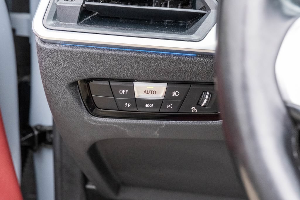 Used 2024 BMW M440i Convertible w/ Premium Package RWD image 23