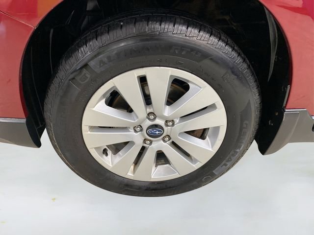 Used 2017 Subaru Outback 2.5i Premium image 18