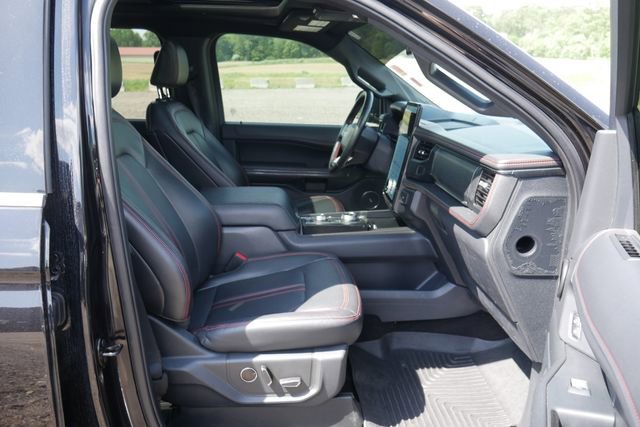 Used 2022 Ford Expedition Limited AWD/4WD image 29