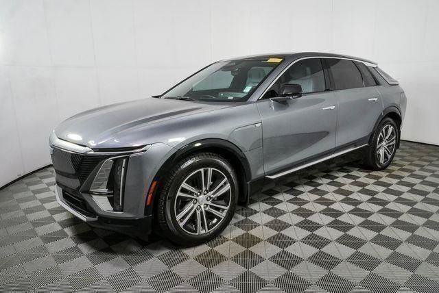 Used 2023 Cadillac Lyriq 2WD image 29