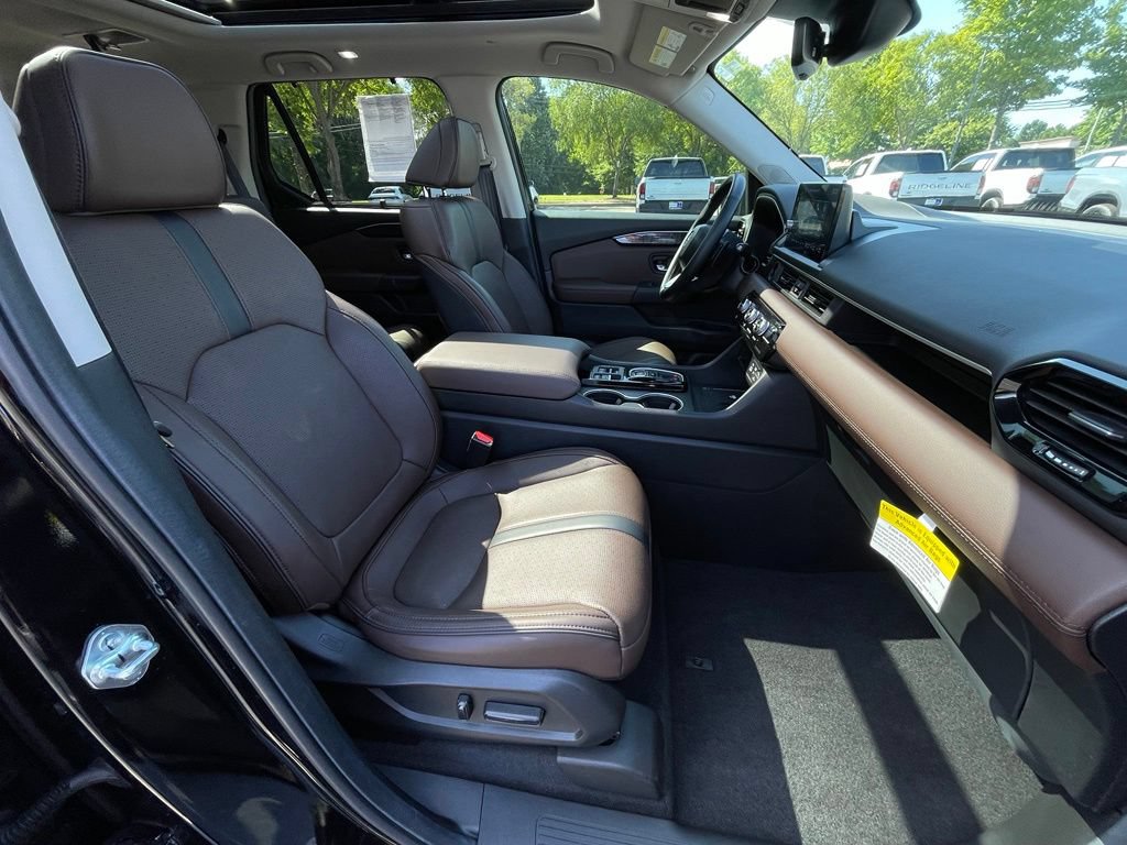 Used 2025 Honda Pilot Elite image 36
