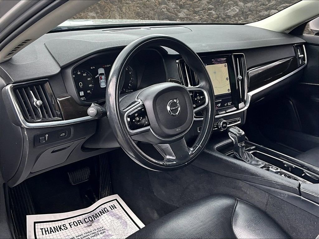 Used 2018 Volvo S90 T6 Momentum w/ Convenience Package image 12