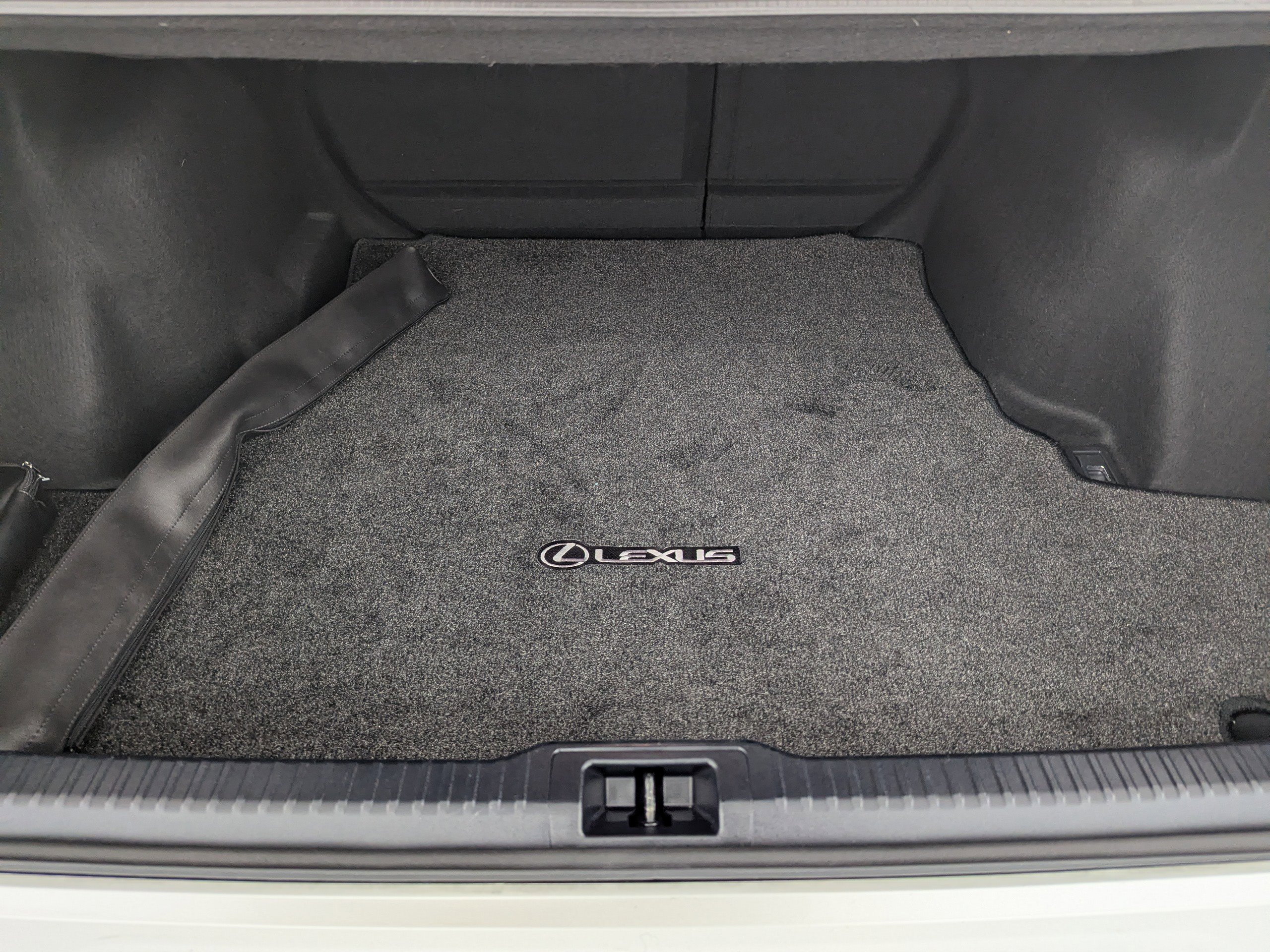 Used 2023 Lexus IS 300 w/ Premium Package RWD image 20