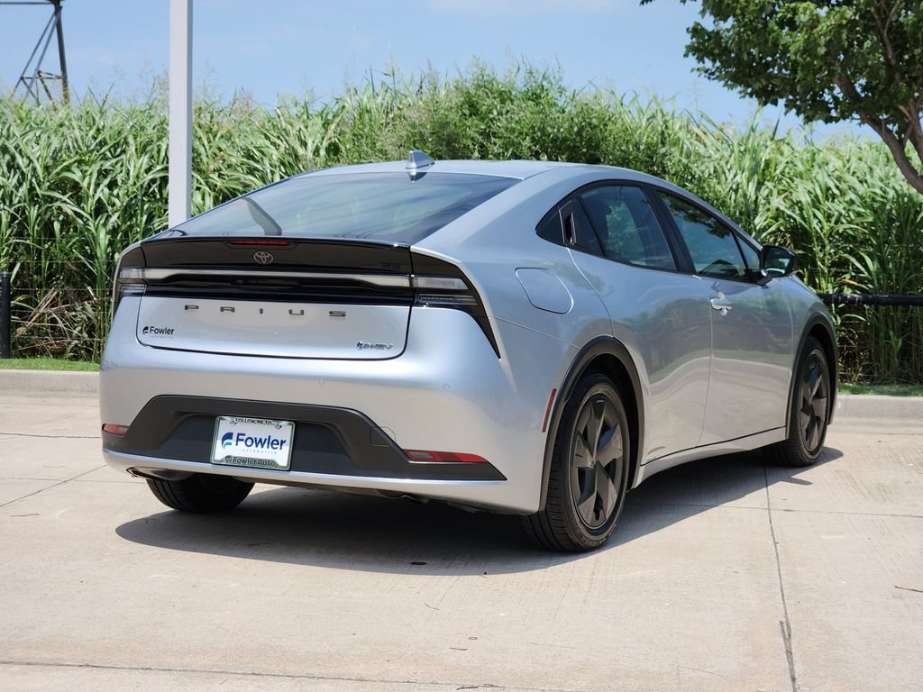 Used 2025 Toyota Prius Plug-In Hybrid FWD image 7