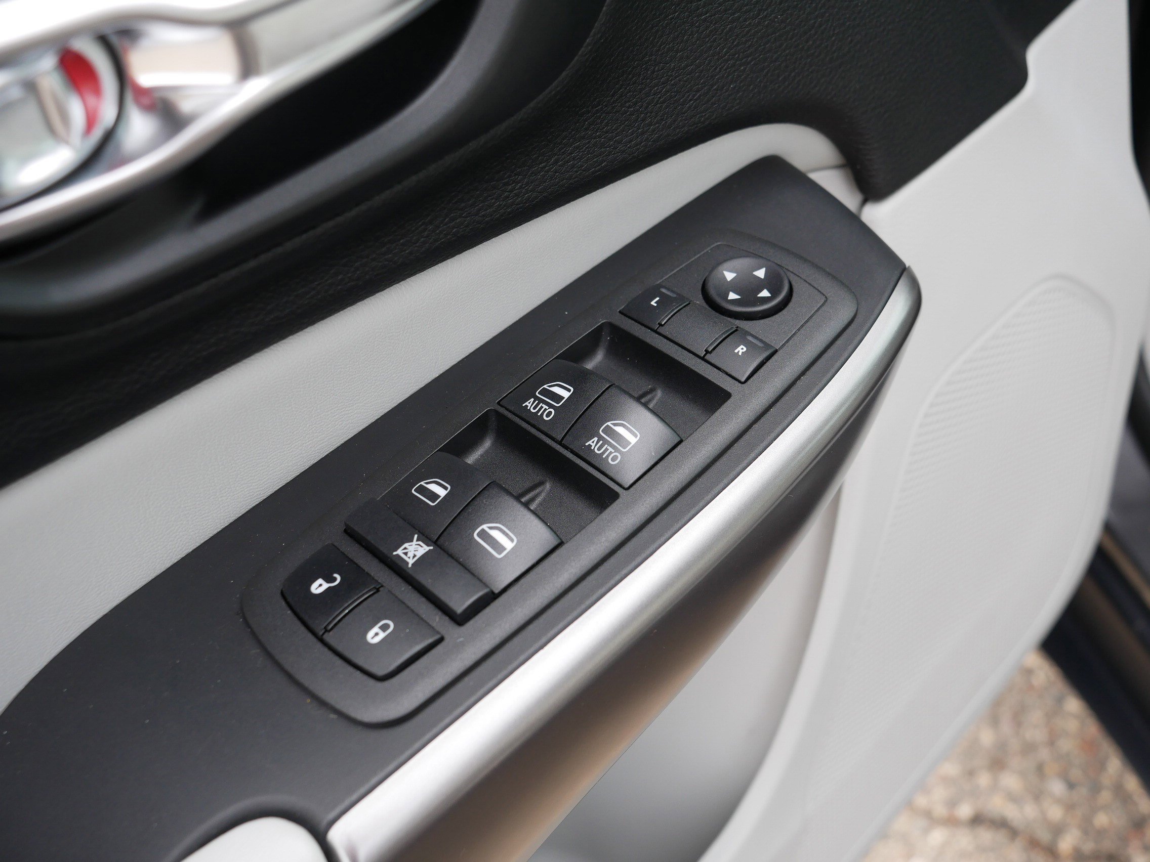 Used 2021 Jeep Cherokee Latitude Lux image 19