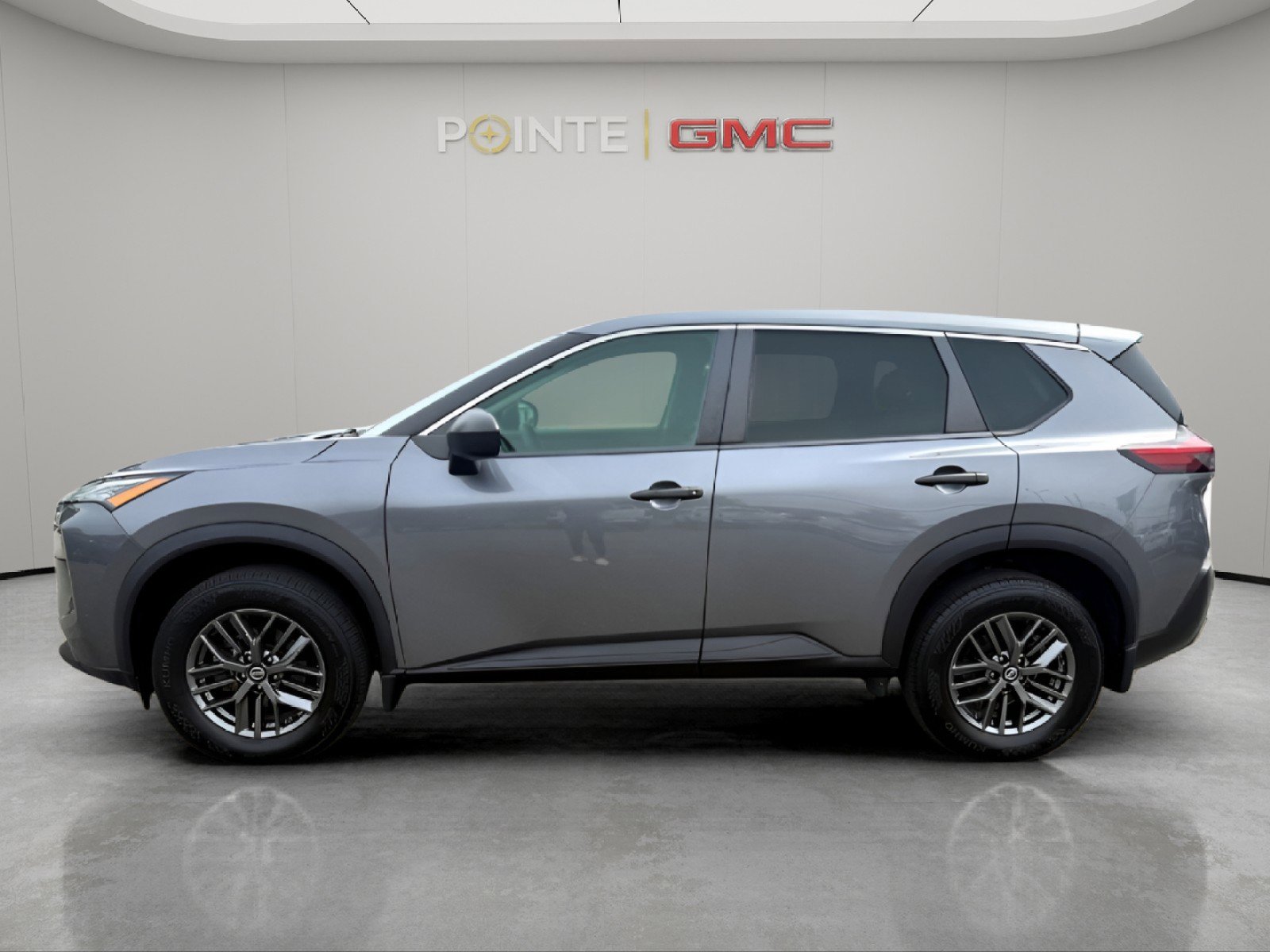Used 2021 Nissan Rogue S image 10