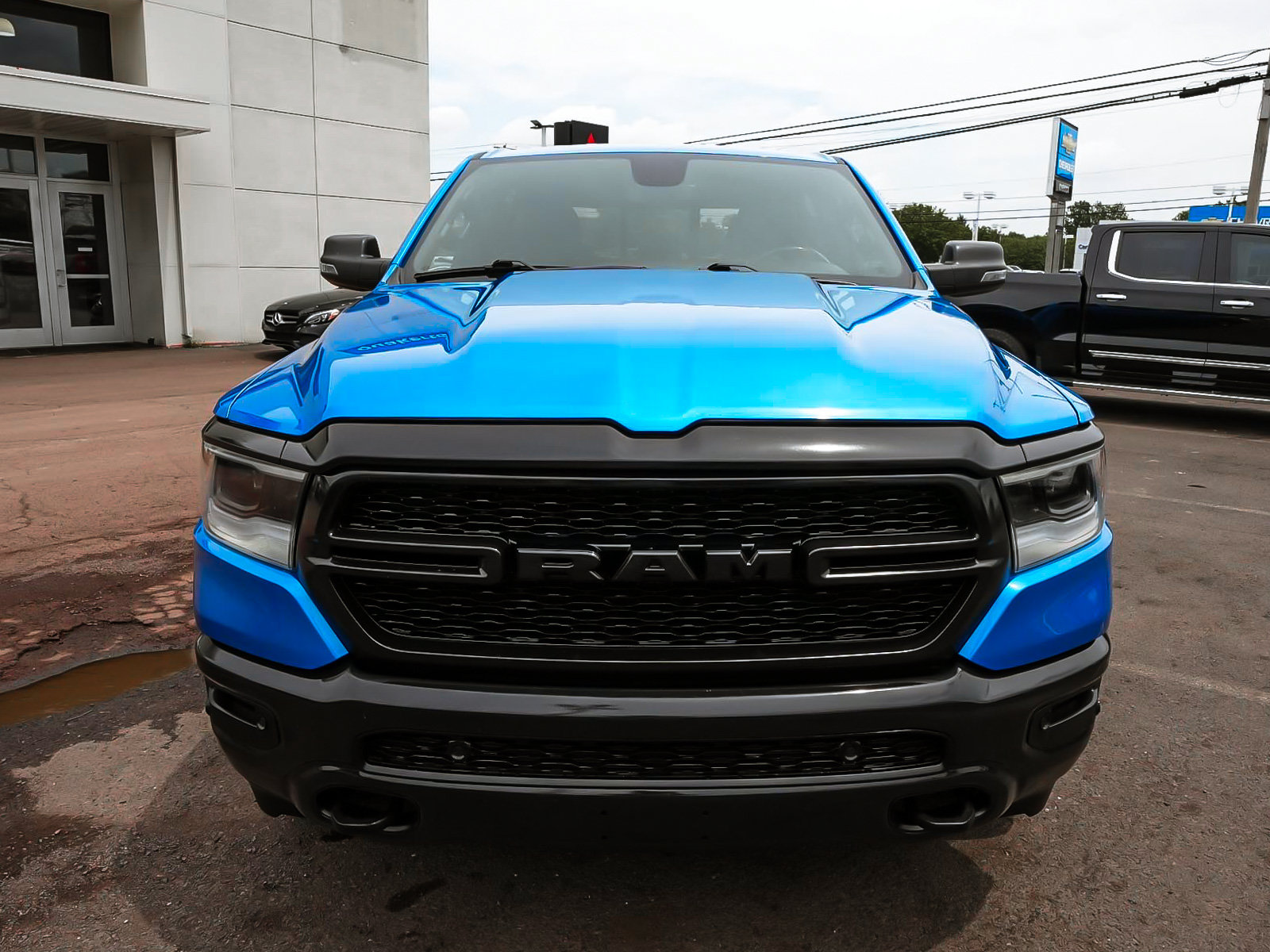 Used 2023 RAM 1500 Big Horn AWD/4WD image 2