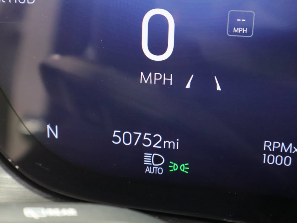 Used 2024 Buick Envision Preferred AWD/4WD image 38