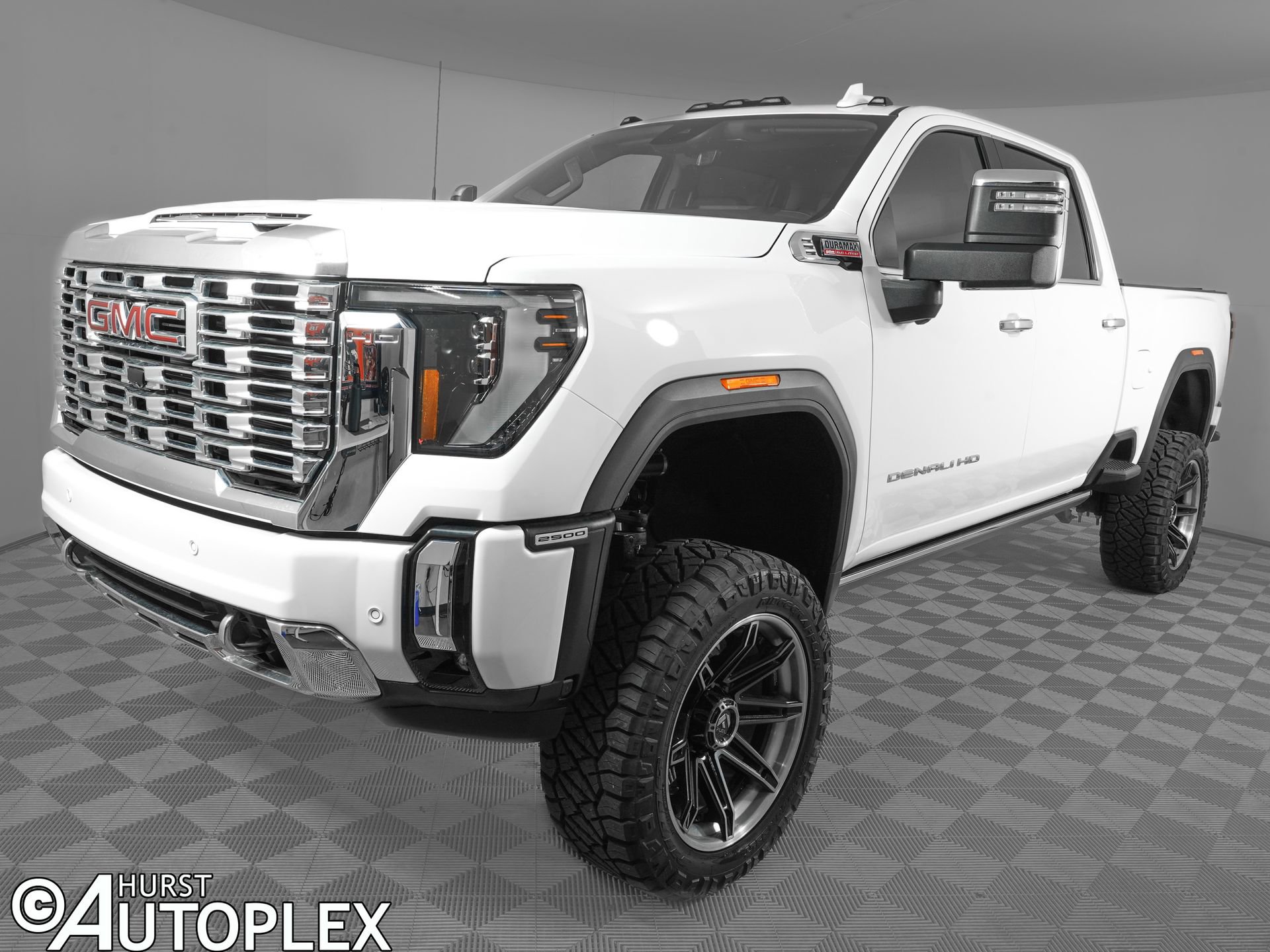 Used 2025 GMC Sierra 2500 Denali w/ Denali Reserve Package image 1