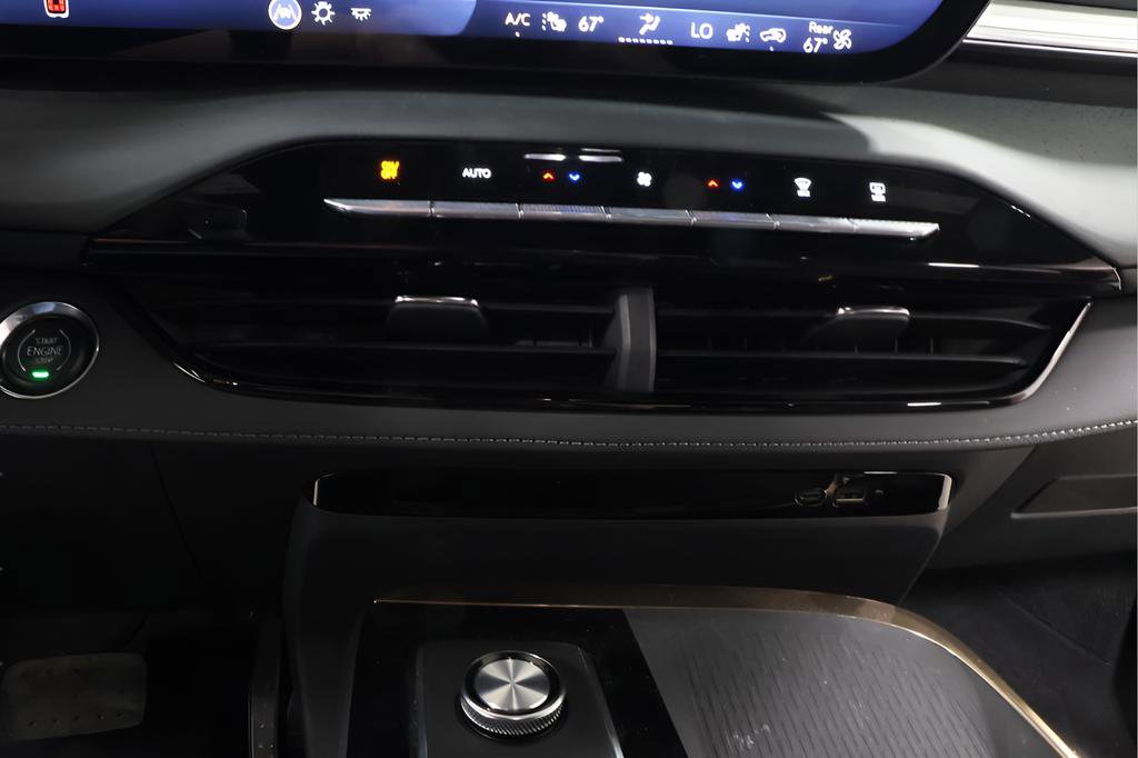 Used 2025 Buick Enclave Avenir w/ Super Cruise Package image 10