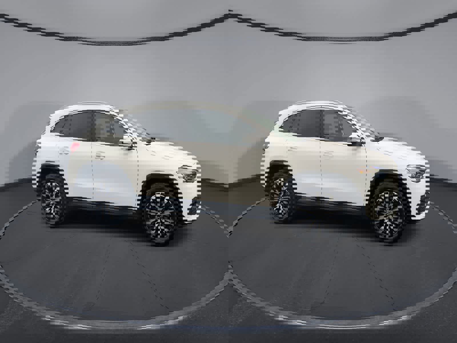 Used 2021 Mercedes-Benz GLA 250 4MATIC image 9