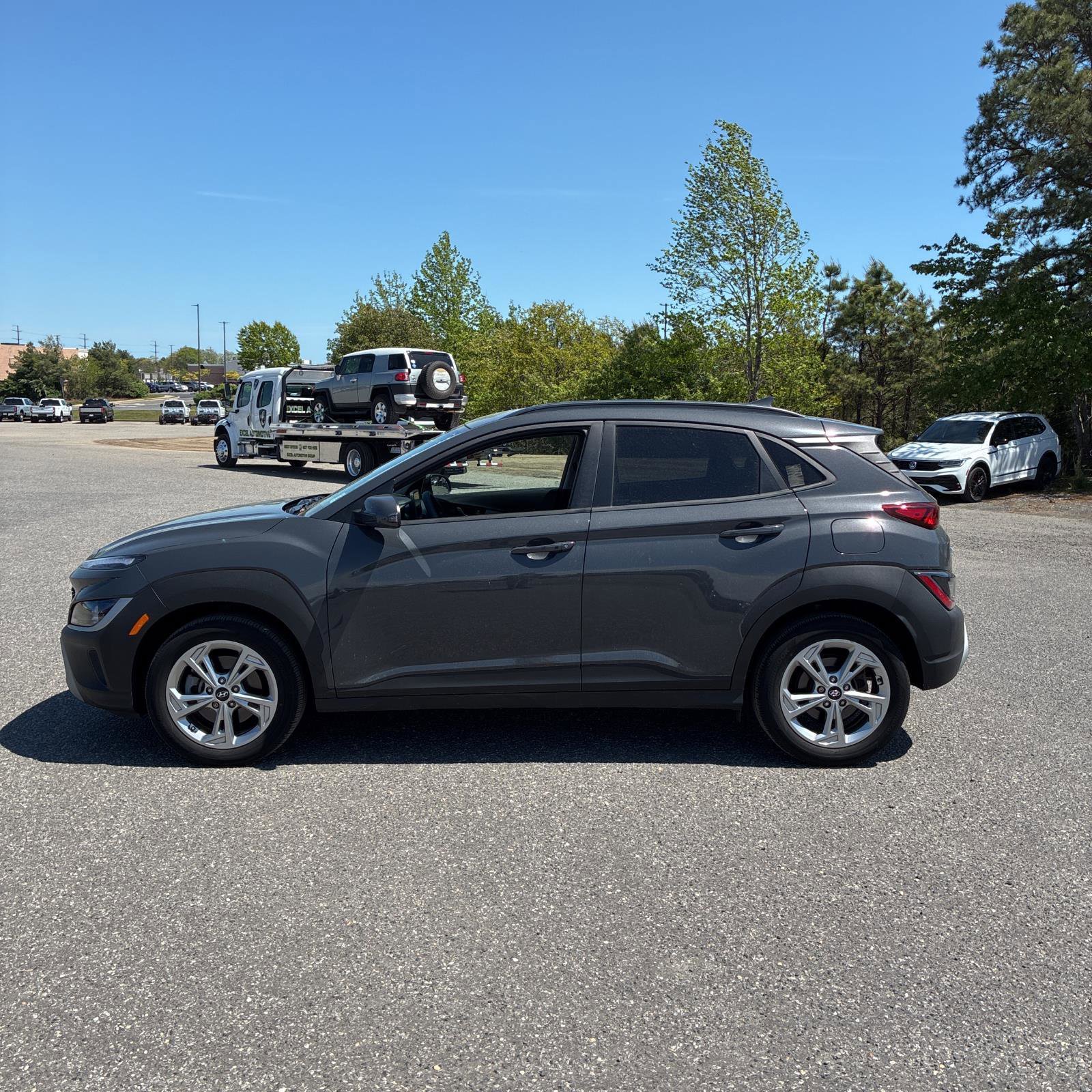 Used 2023 Hyundai Kona SEL w/ Cargo Package AWD/4WD image 2