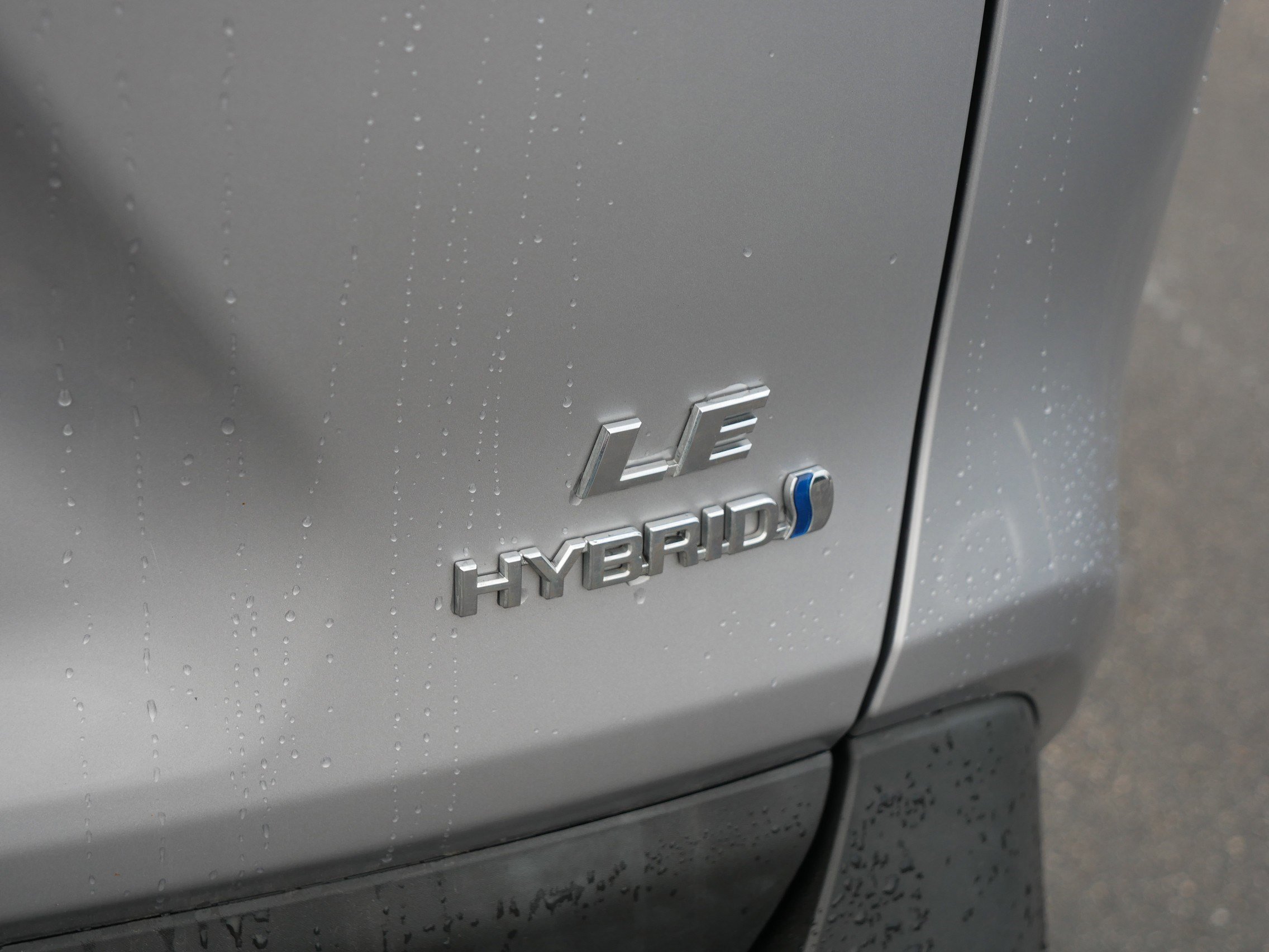 Used 2021 Toyota RAV4 LE image 7