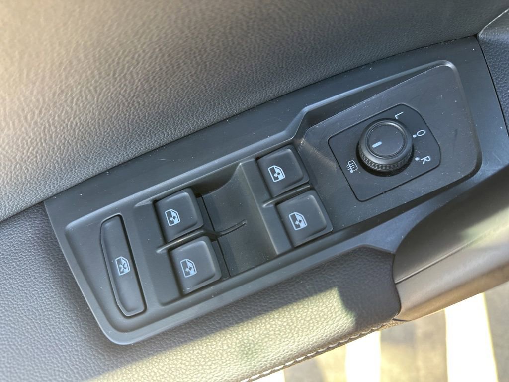 Used 2024 Volkswagen Tiguan S image 15