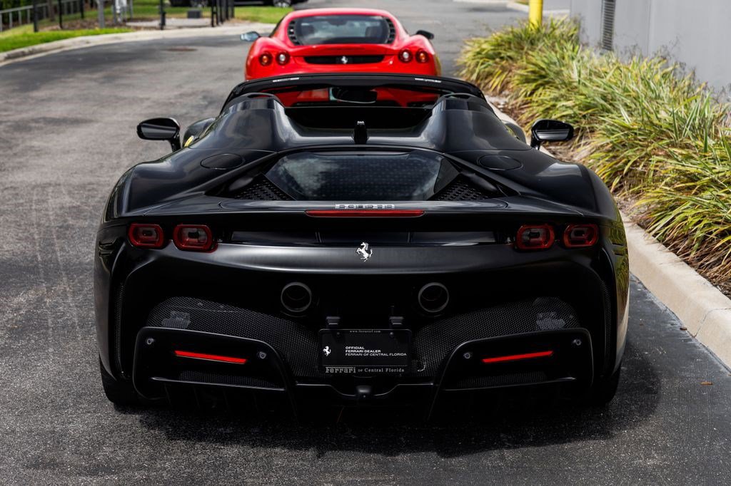 Used 2022 Ferrari SF90 Spider AWD/4WD image 4