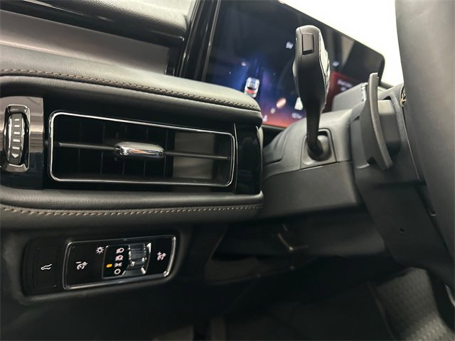 New 2026 Lincoln Aviator AWD image 33