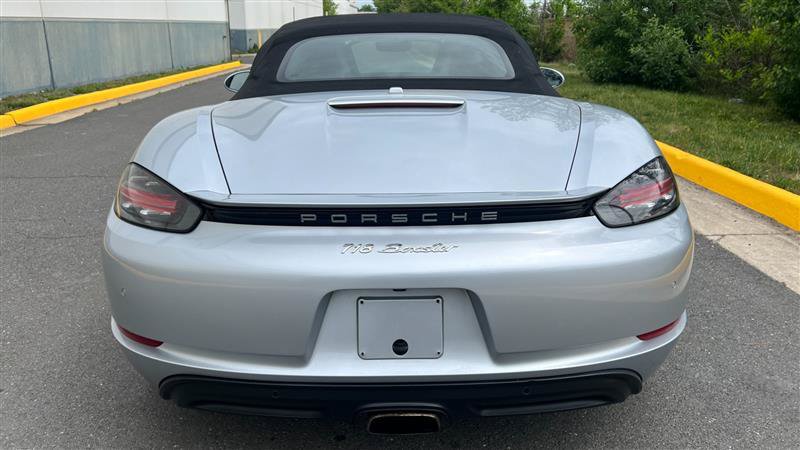 Used 2018 Porsche 718 Boxster RWD image 18