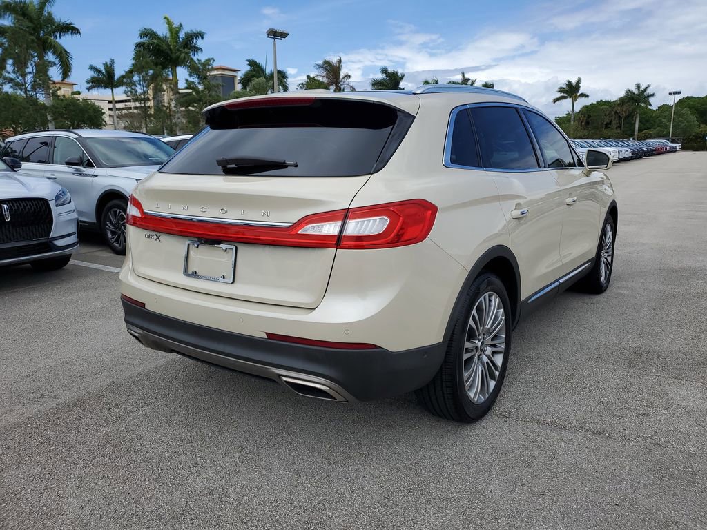 Used 2018 Lincoln MKX Reserve w/ Driver Assistance Package image 4