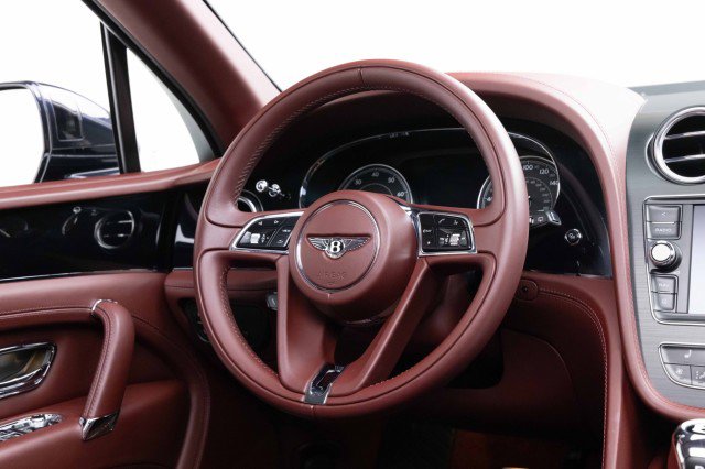 Used 2019 Bentley Bentayga image 10