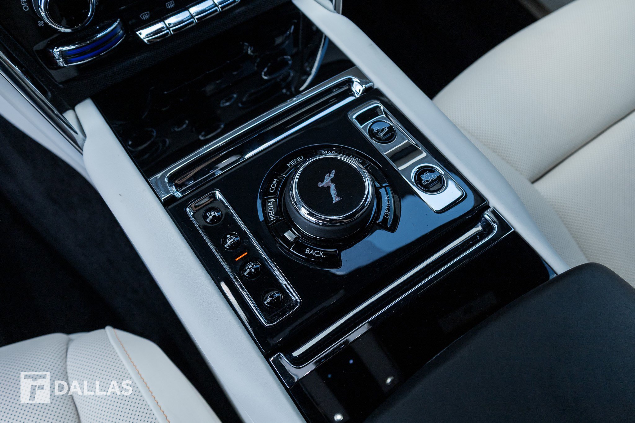Used 2022 Rolls-Royce Cullinan AWD/4WD image 29