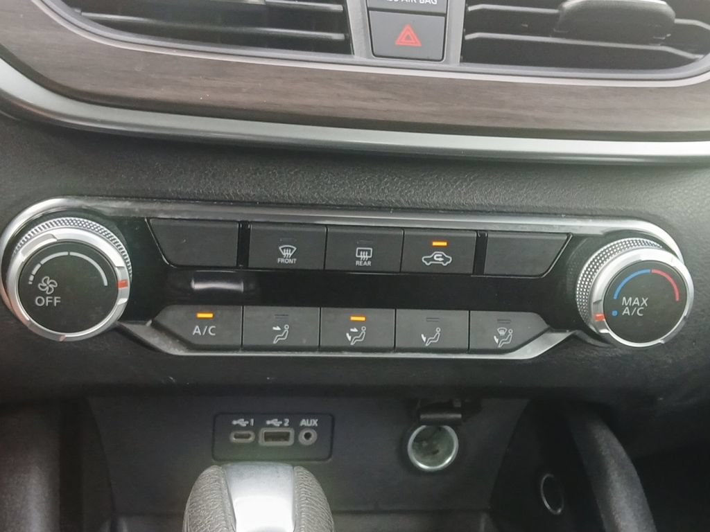 Used 2024 Nissan Altima 2.5 SV FWD image 4