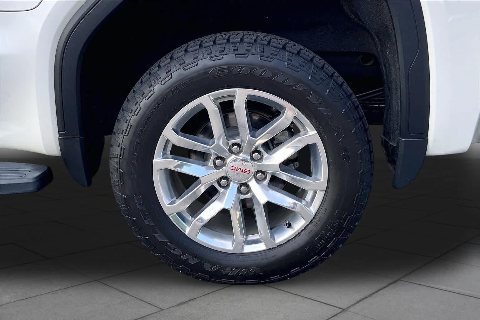Used 2019 GMC Sierra 1500 SLT RWD image 10