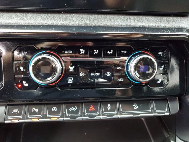 Used 2023 GMC Sierra 1500 AT4 w/ AT4 Premium Package image 23