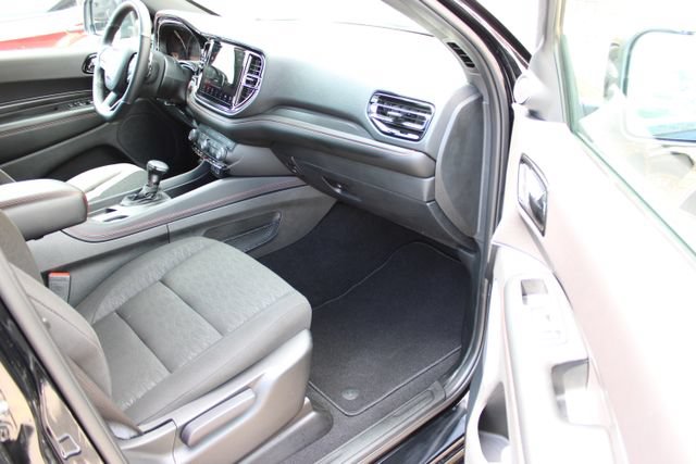 Used 2025 Dodge Durango GT AWD/4WD image 41
