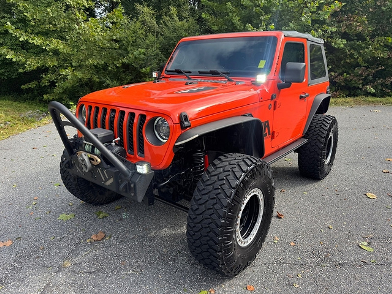 Used 2023 Jeep Wrangler Rubicon w/ Steel Bumper Group AWD/4WD image 2